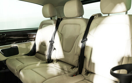 Mercedes-Benz V-Класс, 2017 год, 3 699 585 рублей, 22 фотография