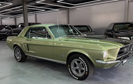 Ford Mustang VI рестайлинг, 1967 год, 8 000 000 рублей, 2 фотография