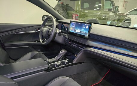 Toyota Camry, 2025 год, 4 185 000 рублей, 15 фотография