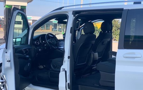 Mercedes-Benz V-Класс, 2015 год, 3 140 000 рублей, 10 фотография