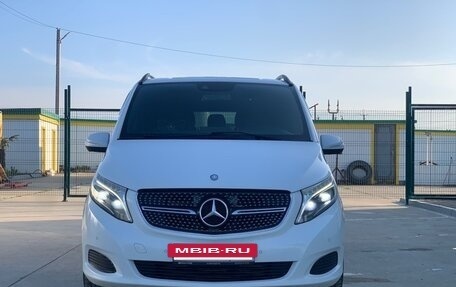 Mercedes-Benz V-Класс, 2015 год, 3 140 000 рублей, 9 фотография