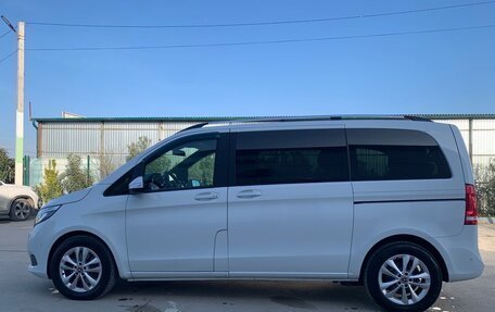 Mercedes-Benz V-Класс, 2015 год, 3 140 000 рублей, 17 фотография