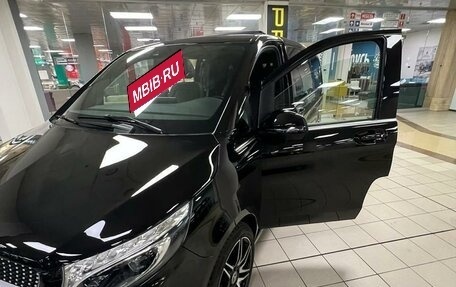 Mercedes-Benz V-Класс, 2019 год, 8 500 000 рублей, 2 фотография