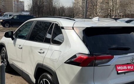Toyota RAV4, 2022 год, 3 190 000 рублей, 6 фотография