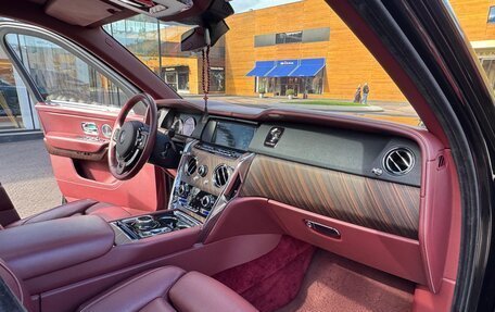 Rolls-Royce Cullinan, 2021 год, 38 500 000 рублей, 7 фотография