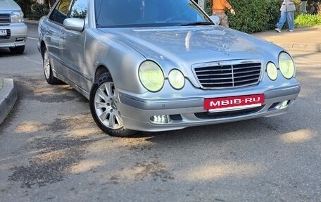 Mercedes-Benz E-Класс, 2000 год, 650 000 рублей, 5 фотография