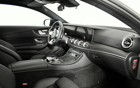 Mercedes-Benz E-Класс, 2019 год, 3 899 000 рублей, 6 фотография