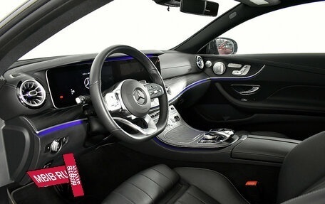 Mercedes-Benz E-Класс, 2019 год, 3 899 000 рублей, 14 фотография