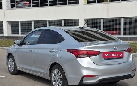 Hyundai Solaris II рестайлинг, 2017 год, 1 120 000 рублей, 3 фотография