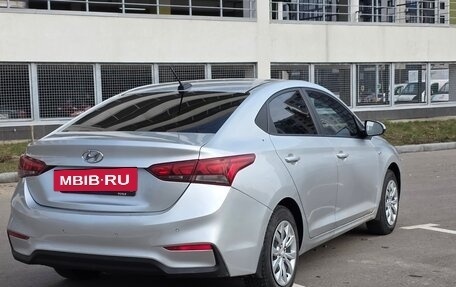 Hyundai Solaris II рестайлинг, 2017 год, 1 120 000 рублей, 4 фотография