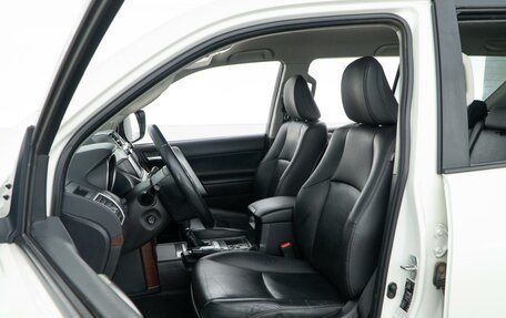 Toyota Land Cruiser Prado 150 рестайлинг 2, 2017 год, 4 357 077 рублей, 10 фотография