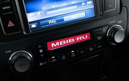 Toyota Land Cruiser Prado 150 рестайлинг 2, 2017 год, 4 357 077 рублей, 15 фотография