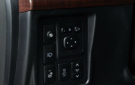 Toyota Land Cruiser Prado 150 рестайлинг 2, 2017 год, 4 357 077 рублей, 18 фотография