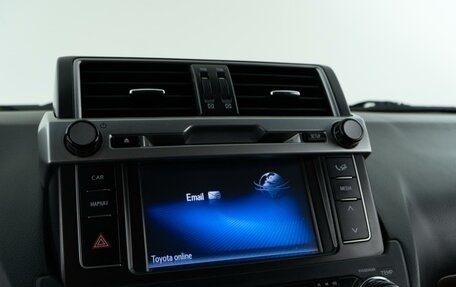 Toyota Land Cruiser Prado 150 рестайлинг 2, 2017 год, 4 357 077 рублей, 25 фотография