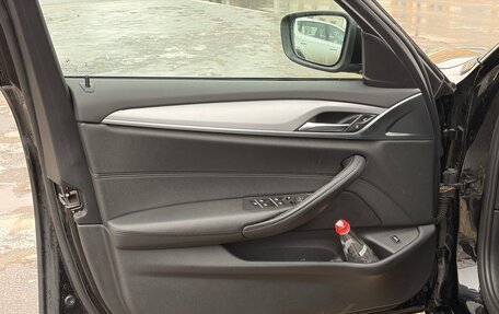 BMW 5 серия, 2018 год, 2 350 000 рублей, 9 фотография