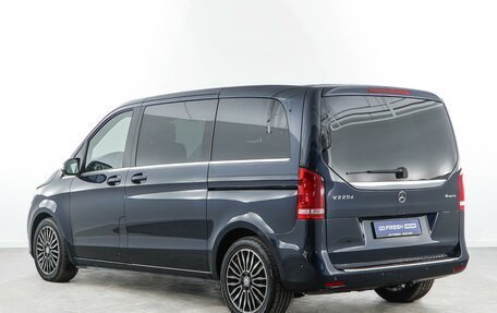 Mercedes-Benz V-Класс, 2017 год, 3 497 077 рублей, 2 фотография