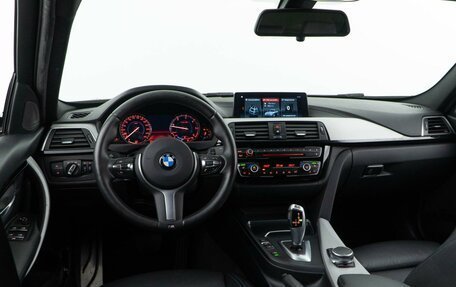 BMW 3 серия, 2018 год, 6 фотография