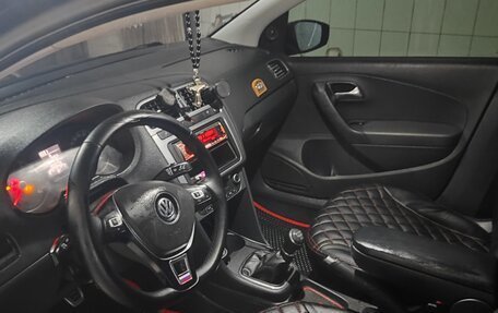 Volkswagen Polo VI (EU Market), 2016 год, 800 000 рублей, 9 фотография