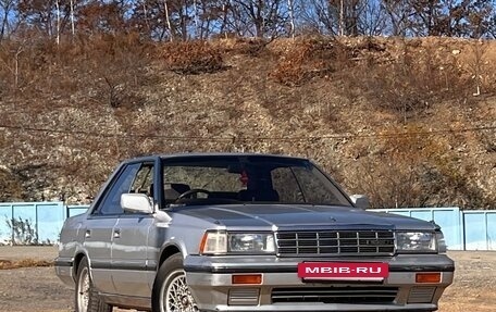 Nissan Laurel VIII, 1987 год, 420 000 рублей, 4 фотография