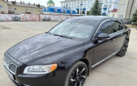 Volvo S80 II рестайлинг 2, 2013 год, 1 990 000 рублей, 1 фотография