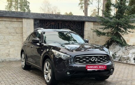 Infiniti FX II, 2010 год, 2 150 000 рублей, 2 фотография
