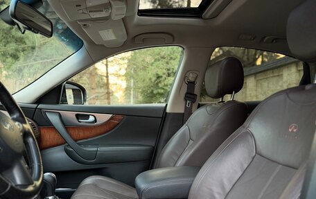 Infiniti FX II, 2010 год, 2 150 000 рублей, 15 фотография