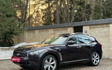 Infiniti FX II, 2010 год, 2 150 000 рублей, 6 фотография