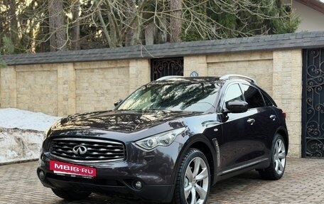 Infiniti FX II, 2010 год, 2 150 000 рублей, 10 фотография