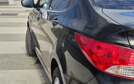 Hyundai Solaris II рестайлинг, 2011 год, 700 000 рублей, 7 фотография