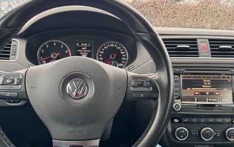 Volkswagen Jetta VI, 2012 год, 1 099 000 рублей, 7 фотография