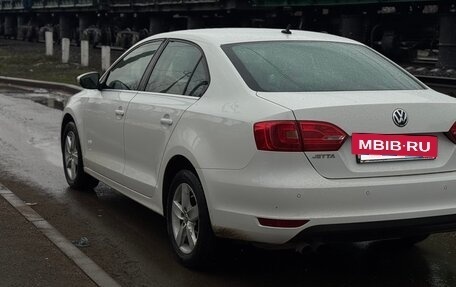 Volkswagen Jetta VI, 2012 год, 1 099 000 рублей, 4 фотография