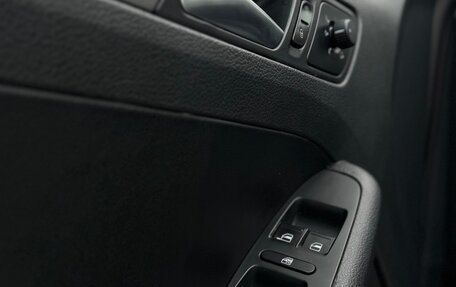 Volkswagen Jetta VI, 2012 год, 1 099 000 рублей, 15 фотография