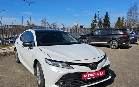 Toyota Camry, 2019 год, 2 850 000 рублей, 7 фотография