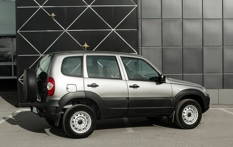 Chevrolet Niva I рестайлинг, 2019 год, 950 000 рублей, 2 фотография