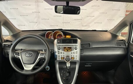 Toyota Verso I, 2010 год, 1 140 000 рублей, 14 фотография