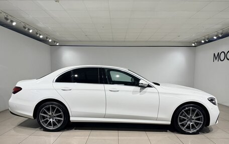 Mercedes-Benz E-Класс, 2022 год, 4 990 000 рублей, 4 фотография