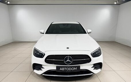 Mercedes-Benz E-Класс, 2022 год, 4 990 000 рублей, 2 фотография