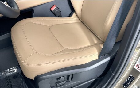 Land Rover Defender II, 2025 год, 14 214 000 рублей, 16 фотография