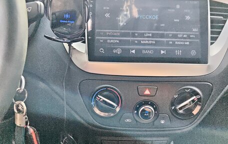 Hyundai Solaris II рестайлинг, 2020 год, 1 390 000 рублей, 10 фотография