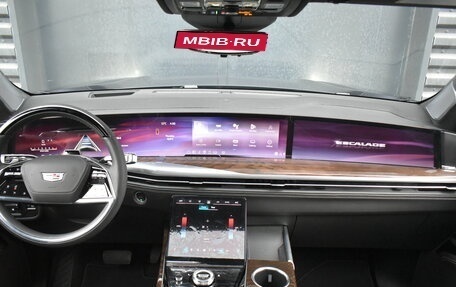 Cadillac Escalade V, 2024 год, 22 000 000 рублей, 9 фотография