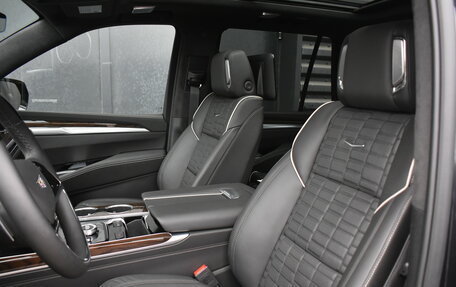 Cadillac Escalade V, 2024 год, 22 000 000 рублей, 23 фотография