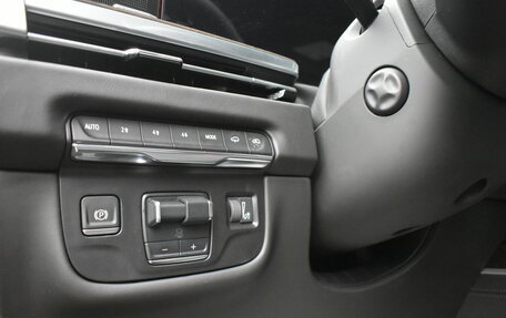 Cadillac Escalade V, 2024 год, 22 000 000 рублей, 24 фотография