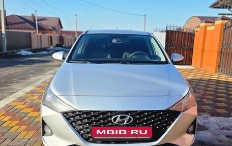 Hyundai Solaris II рестайлинг, 2020 год, 1 590 000 рублей, 4 фотография