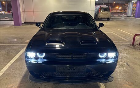 Dodge Challenger III рестайлинг 2, 2022 год, 4 875 000 рублей, 9 фотография