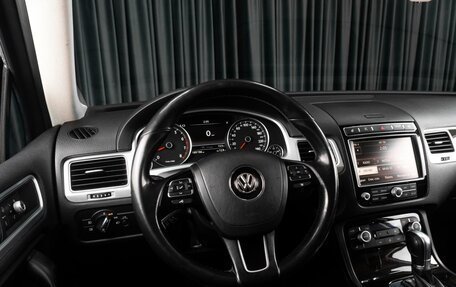 Volkswagen Touareg III, 2016 год, 3 289 000 рублей, 13 фотография