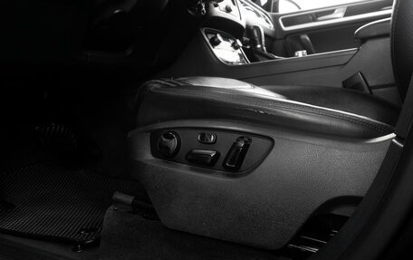 Volkswagen Touareg III, 2016 год, 3 289 000 рублей, 25 фотография