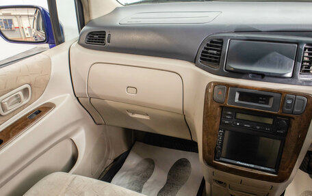 Nissan Liberty, 2001 год, 449 000 рублей, 18 фотография