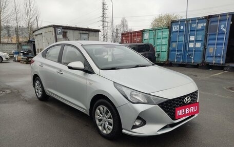 Hyundai Solaris II рестайлинг, 2021 год, 1 299 000 рублей, 3 фотография