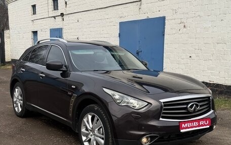 Infiniti QX70, 2014 год, 2 000 000 рублей, 1 фотография