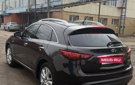 Infiniti QX70, 2014 год, 2 000 000 рублей, 4 фотография